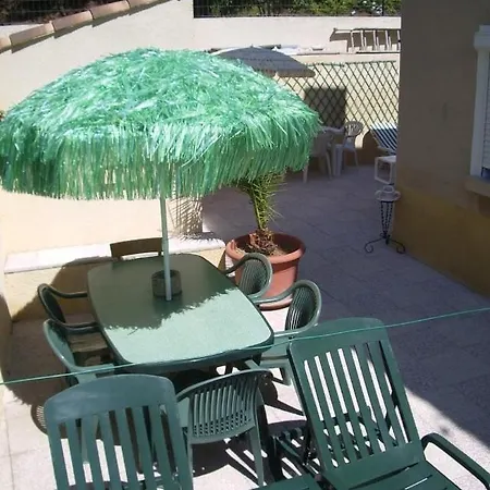 T2 Avec Terrasse Fermee Apercu Calme Colline Proche Plages Almanarre Apartment Hyeres