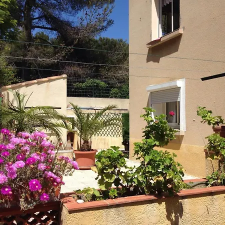 T2 Avec Terrasse Fermée Aperçu Calme Colline Proche Plages Almanarre Apartamento *